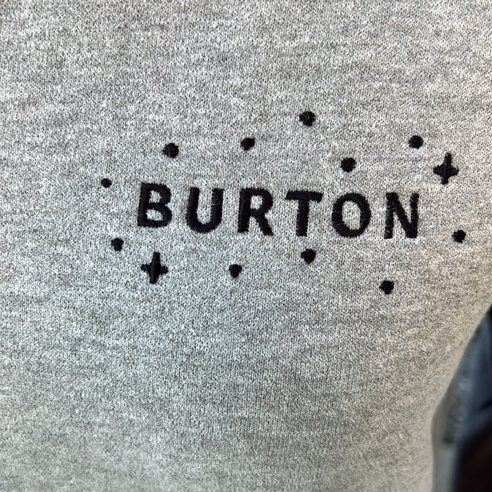 Women’s Burton Sweatshirt 🏂 - Picture 3 of 11